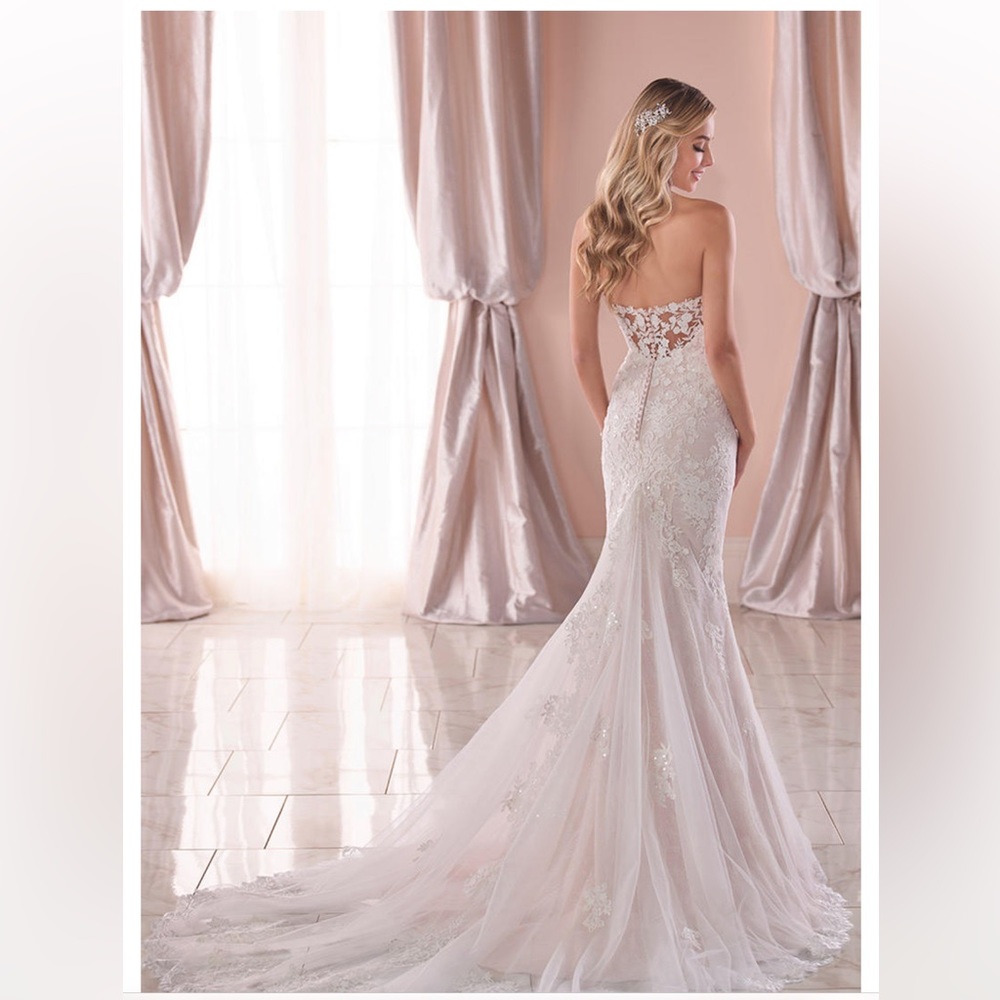 Essense of Australia Stella York #6814